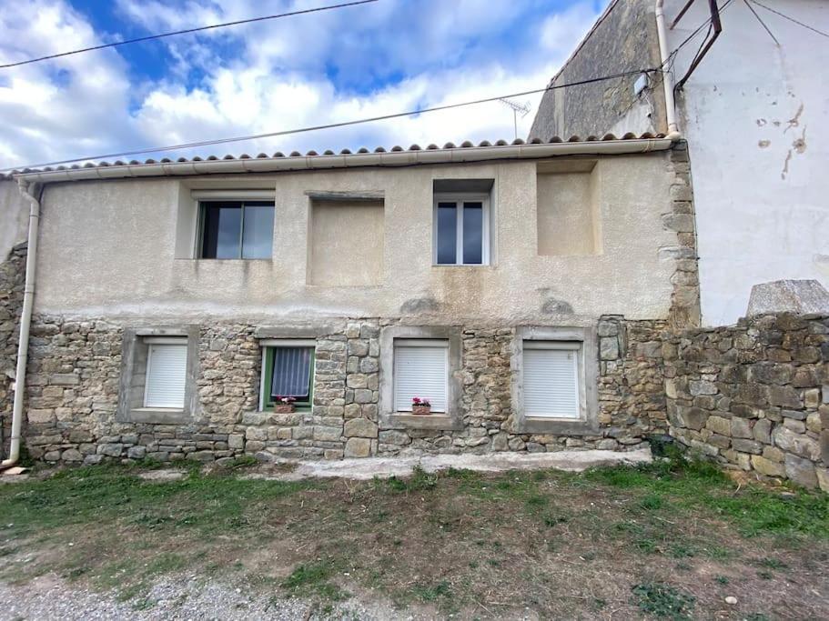 Gite A La Ferme Avec Jacuzzi Et Sauna Villefloure Exteriör bild