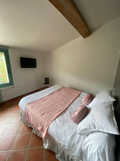 Gite A La Ferme Avec Jacuzzi Et Sauna Villefloure Exteriör bild