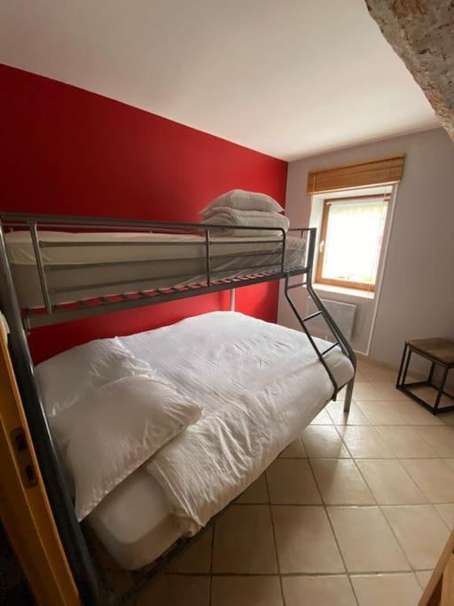 Gite A La Ferme Avec Jacuzzi Et Sauna Villefloure Exteriör bild