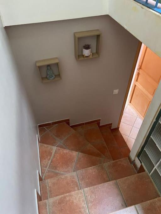 Gite A La Ferme Avec Jacuzzi Et Sauna Villefloure Exteriör bild